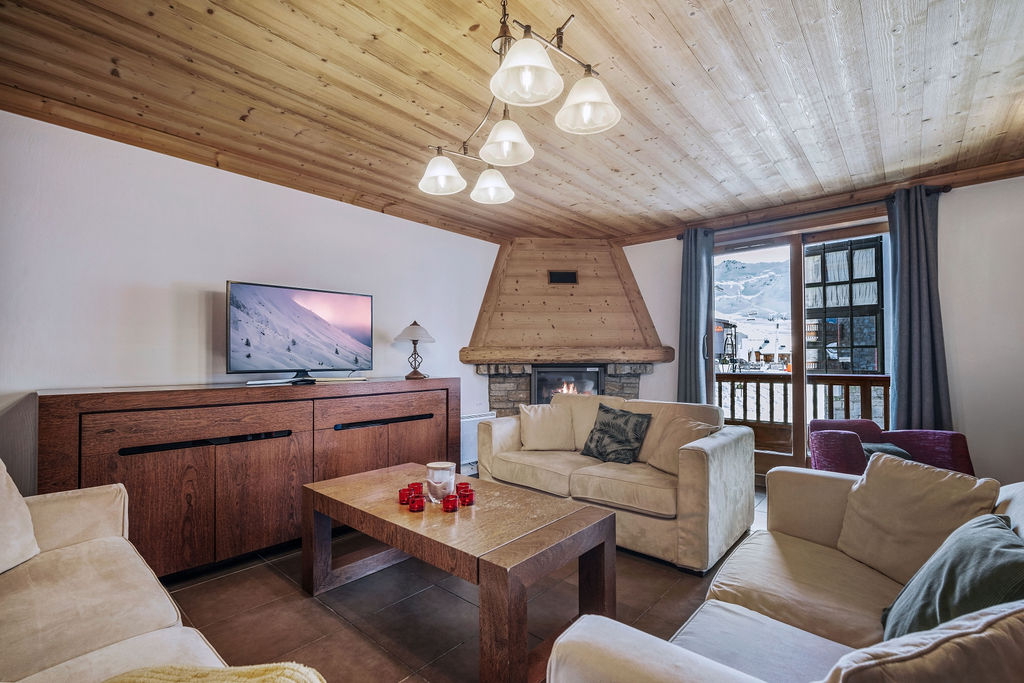 Val Thorens, Les 3 Vallées apartment for sale - Val Thorens | 3-Bedroom Ski-In/Ski-Out Apartment - gallery image 2