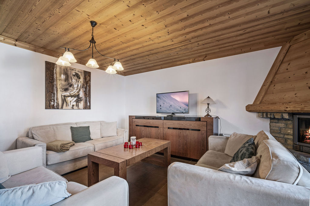 Val Thorens, Les 3 Vallées apartment for sale - Val Thorens | 3-Bedroom Ski-In/Ski-Out Apartment - gallery image 3