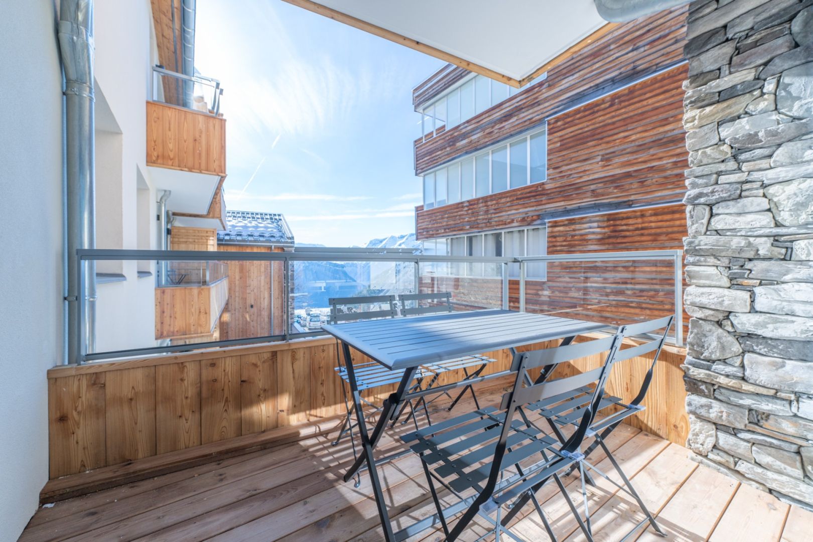 Alpe d'Huez, Alpe d'Huez Grand Domaine apartment for sale - Alpe d'Huez | Rare 2-Bedroom Apartment with South-facing Balcony - gallery image 3