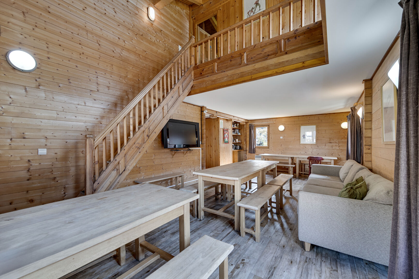 Tignes, Espace Killy chalet for sale - Tignes | Exceptional 13-Bedroom Ski-In/Ski-Out Chalet