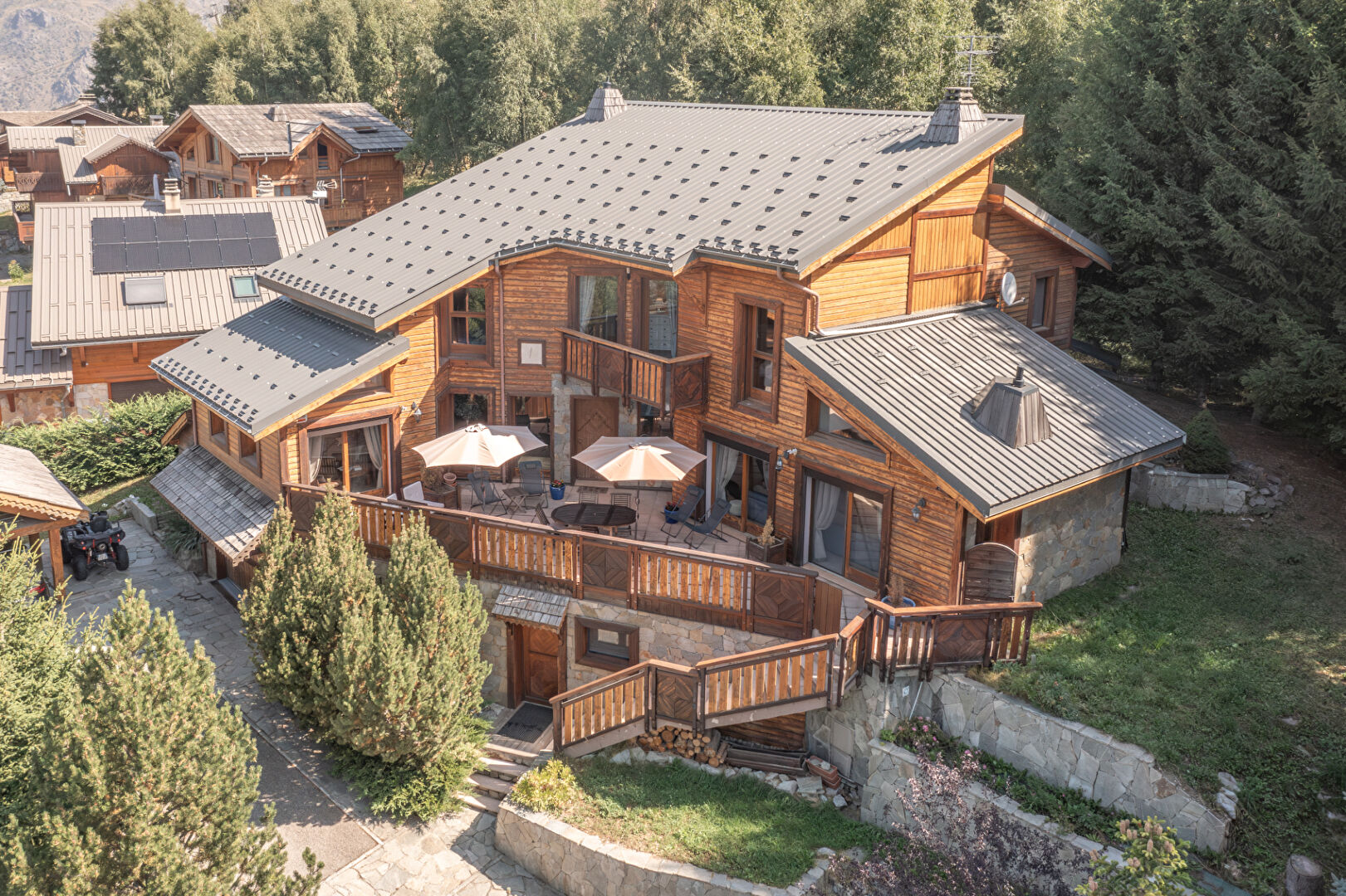 les Deux Alpes, Les 2 Alpes chalet for sale - les Deux Alpes | Premium 5-Bedroom Chalet - gallery image 2