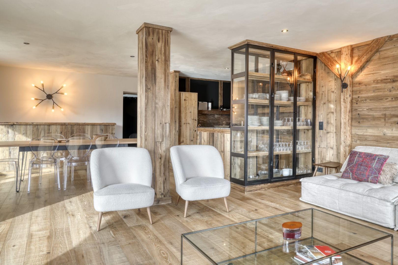 Saint Gervais les Bains, Evasion Mont-Blanc apartment for sale - Saint Gervais les Bains | Renovated 5-Bedroom Ski-In/Ski-Out Apartment with Panoramic Mountain Views - gallery image 3
