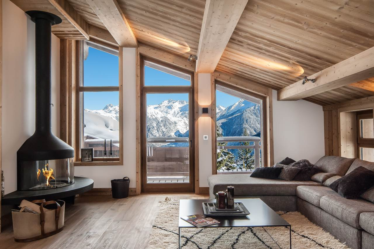 Courchevel, Les 3 Vallées chalet for sale - Courchevel | Exceptional 5-Bedroom Chalet with North-east-facing Balcony