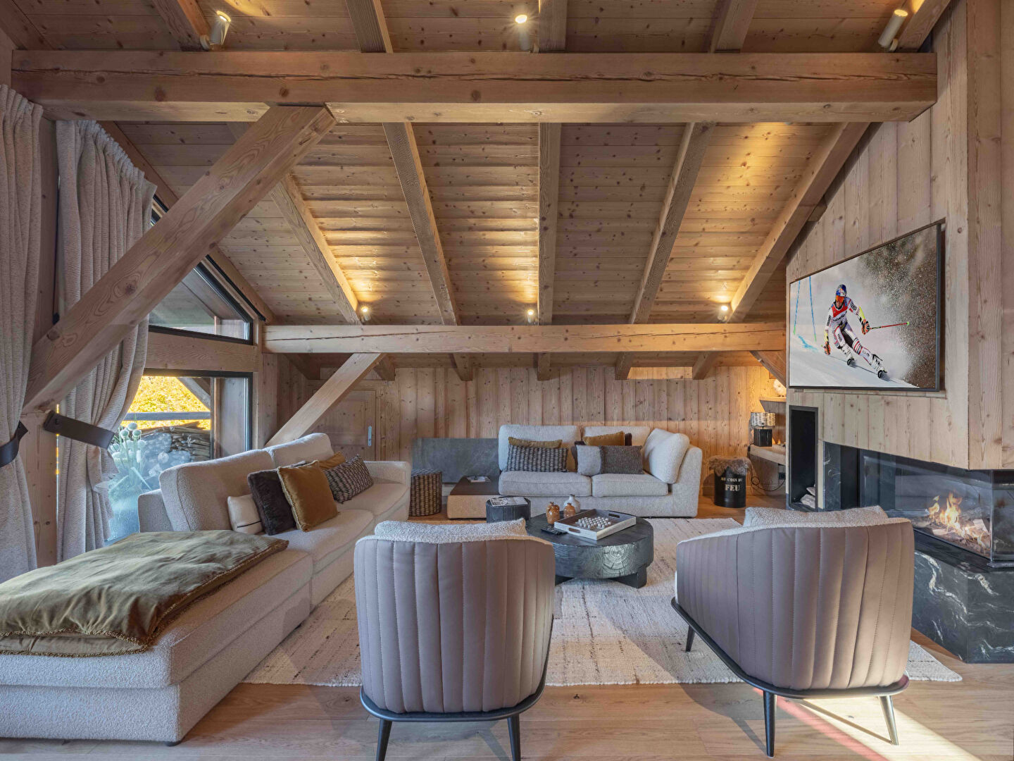 Megeve, Evasion Mont-Blanc apartment for sale - Megeve | Rare 4-Bedroom Duplex with Panoramic Mountain Views - gallery image 2