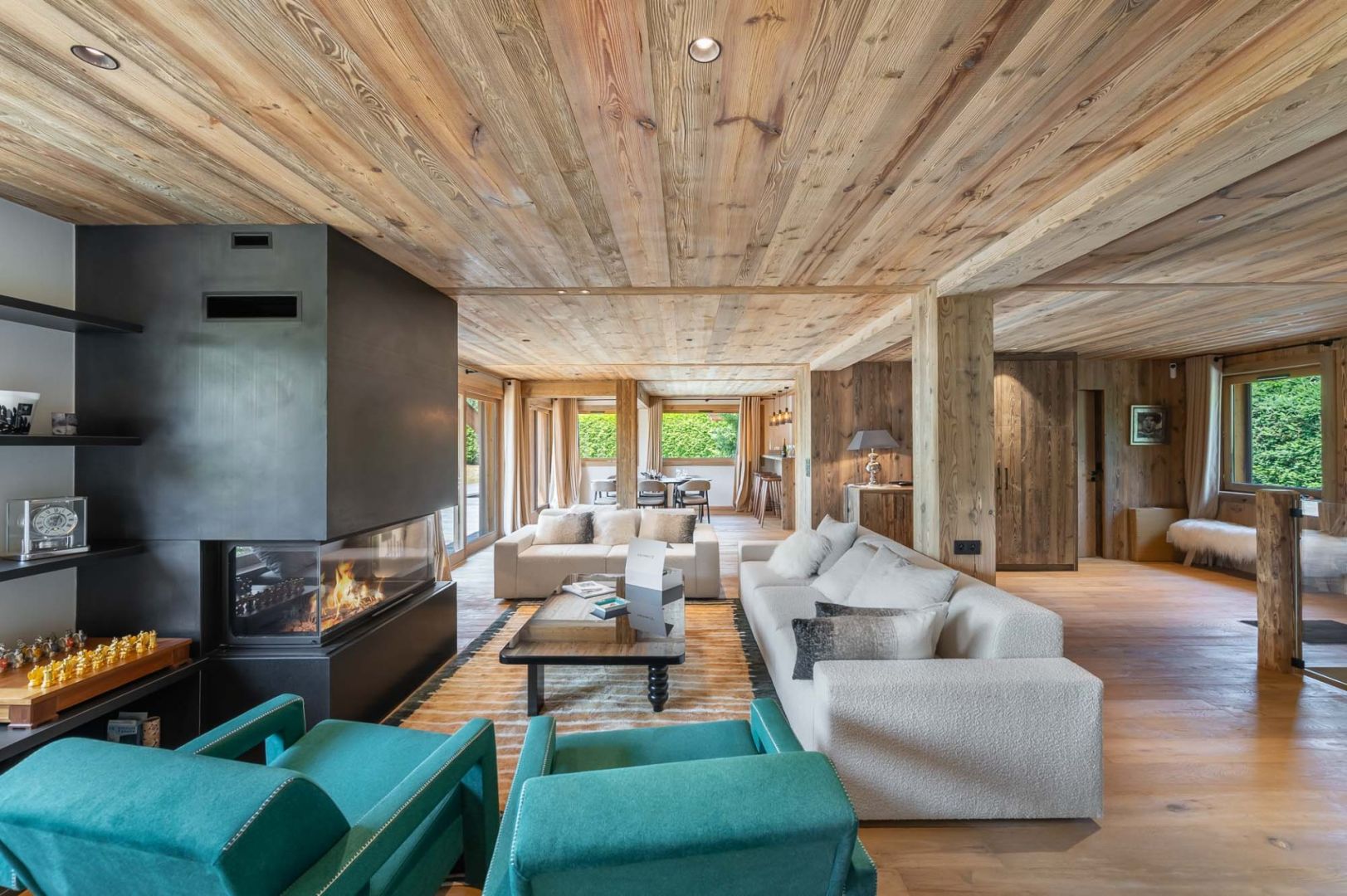 Megeve, Evasion Mont-Blanc apartment for sale - Megeve | Renovated 4-Bedroom Apartment with Mountain Views - gallery image 2