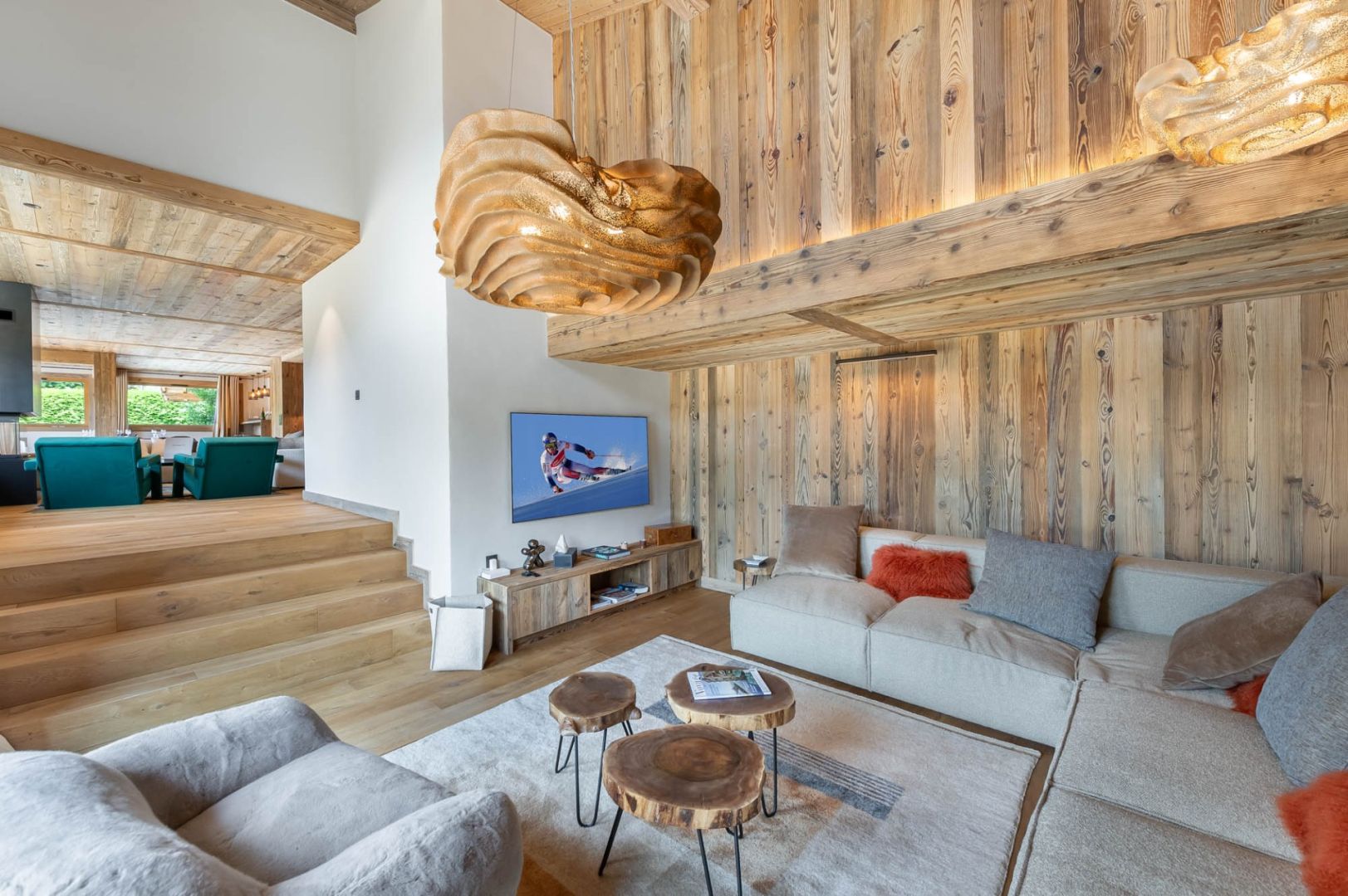 Megeve, Evasion Mont-Blanc apartment for sale - Megeve | Renovated 4-Bedroom Apartment with Mountain Views - gallery image 3