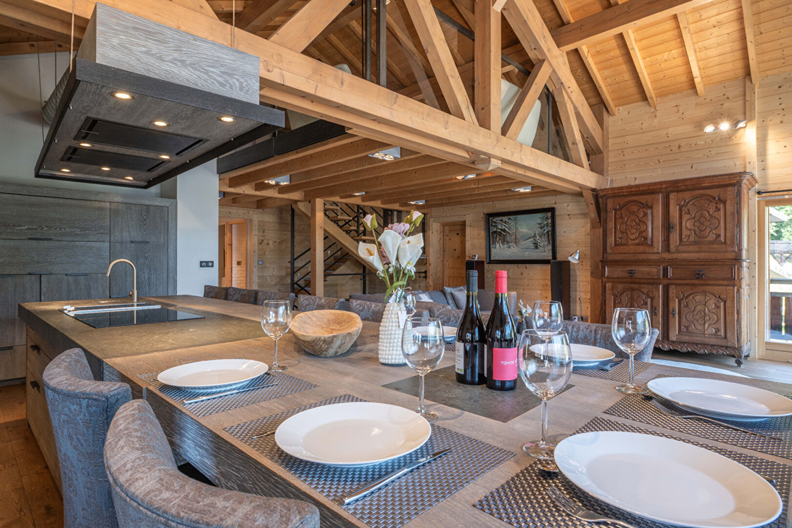 les Deux Alpes, Les 2 Alpes chalet for sale - les Deux Alpes | Rare 5-Bedroom Chalet with Panoramic Mountain Views - gallery image 2