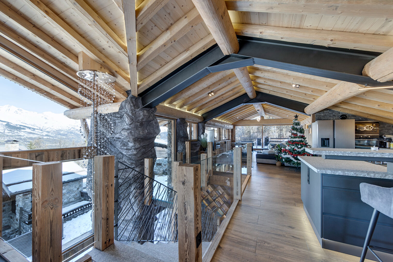 les Arcs, Paradiski chalet for sale - les Arcs | Exceptional 7-Bedroom Ski-In/Ski-Out Chalet - gallery image 2